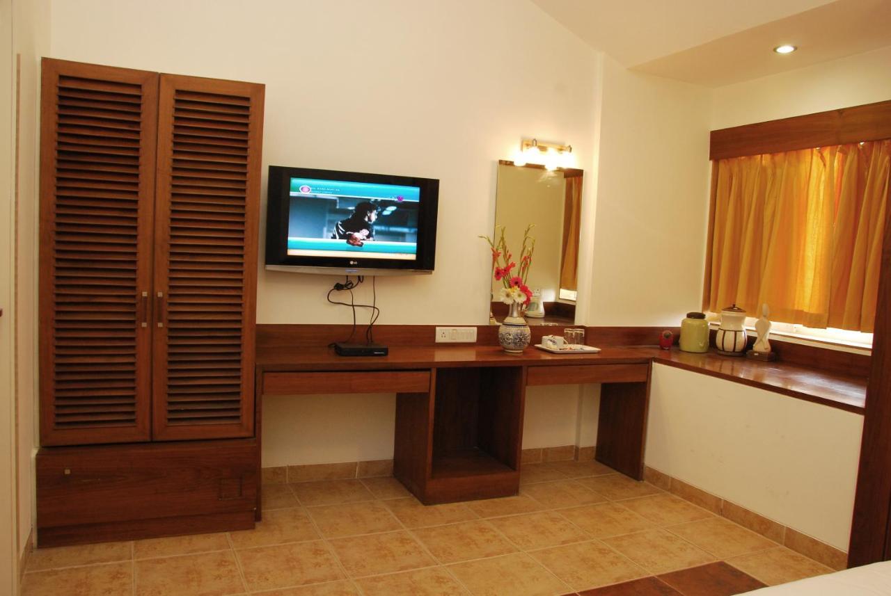 Manas Resort With Petting Zoo, Igatpuri Buitenkant foto