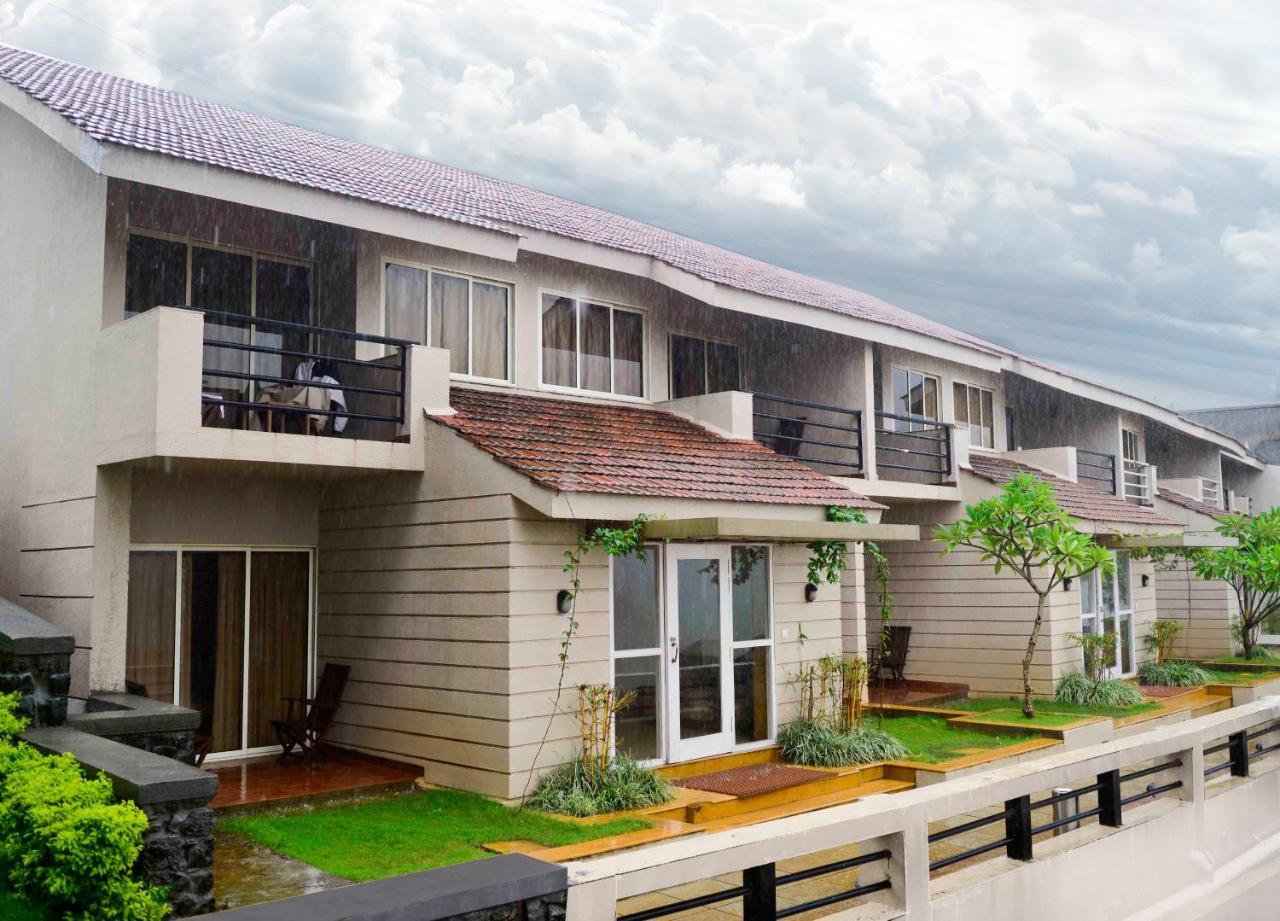 Manas Resort With Petting Zoo, Igatpuri Buitenkant foto