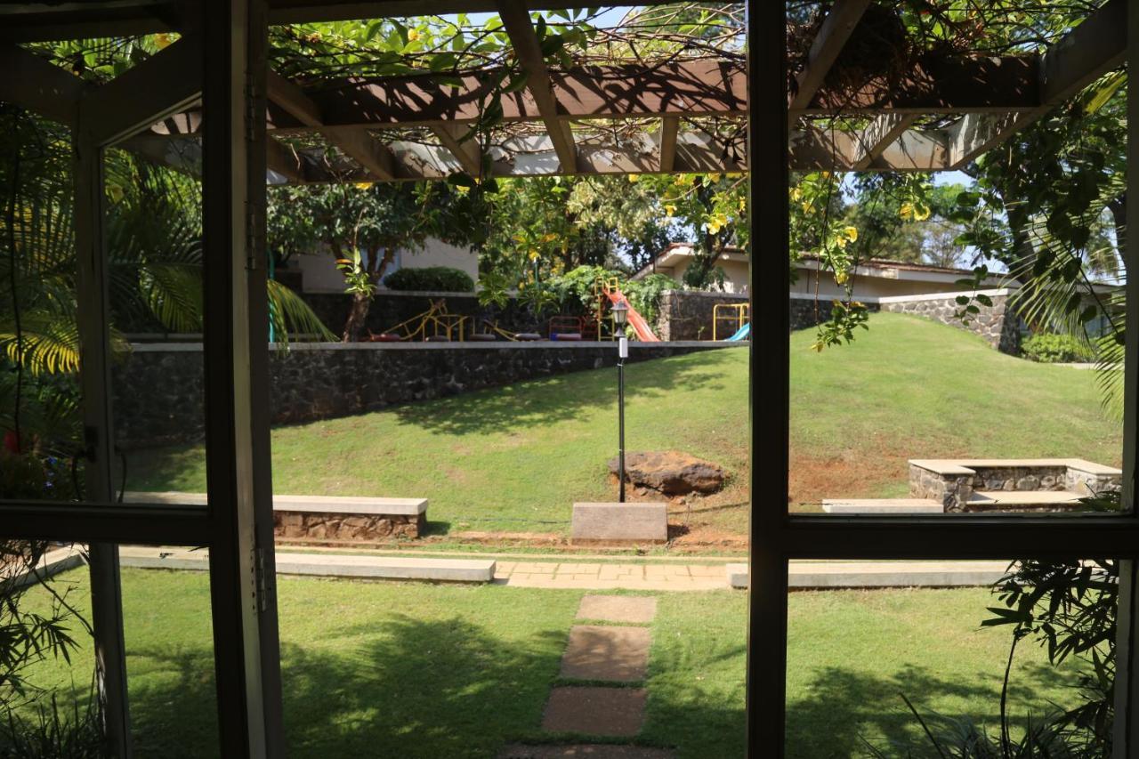 Manas Resort With Petting Zoo, Igatpuri Buitenkant foto