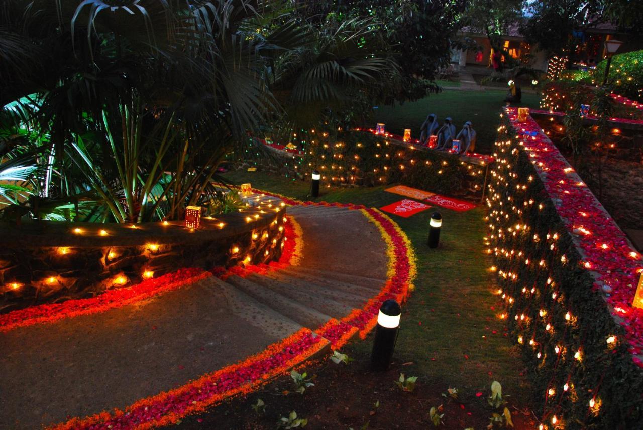 Manas Resort With Petting Zoo, Igatpuri Buitenkant foto