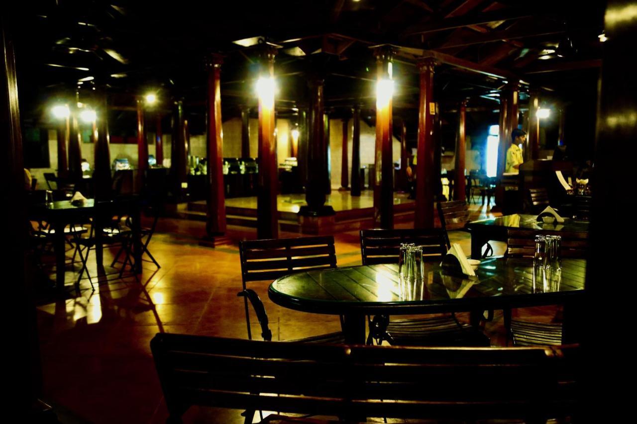 Manas Resort With Petting Zoo, Igatpuri Buitenkant foto