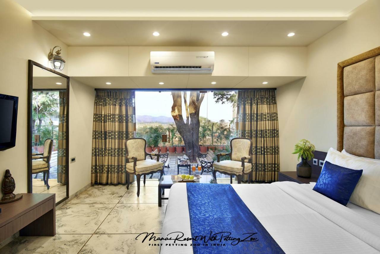 Manas Resort With Petting Zoo, Igatpuri Buitenkant foto
