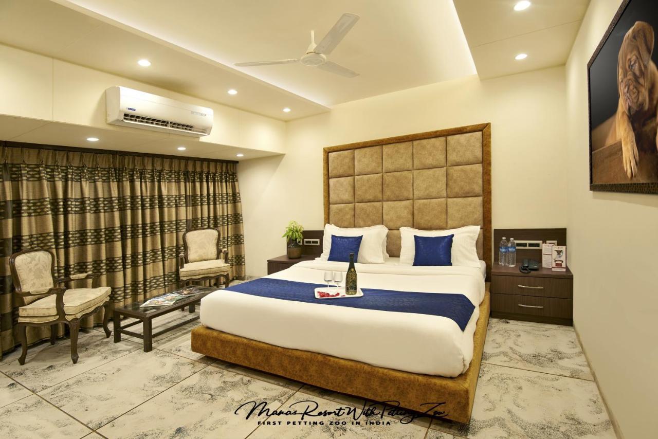 Manas Resort With Petting Zoo, Igatpuri Buitenkant foto